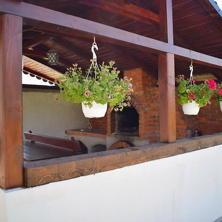 Cazare Antonia Curtea de Argeş Exterior foto